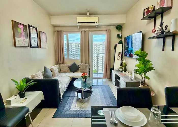 Cozy Corner Staycation Apartahotel Manila